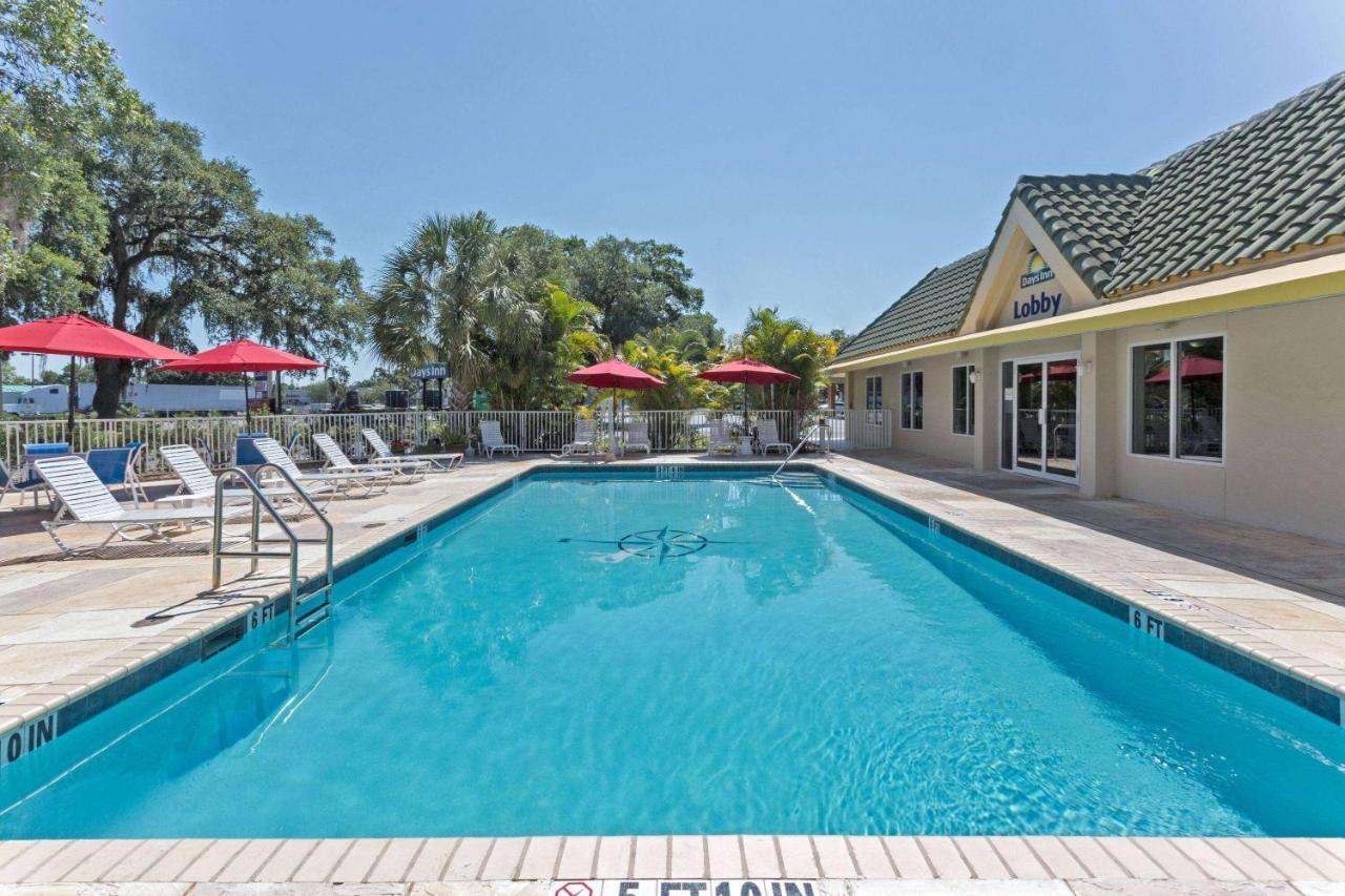 Days Inn By Wyndham Port Charlotte Town Center Exteriér fotografie